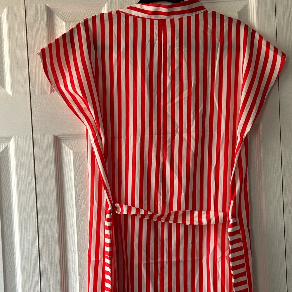 SHEIN XL sleeveless candy cane stripped tunic with waist belt